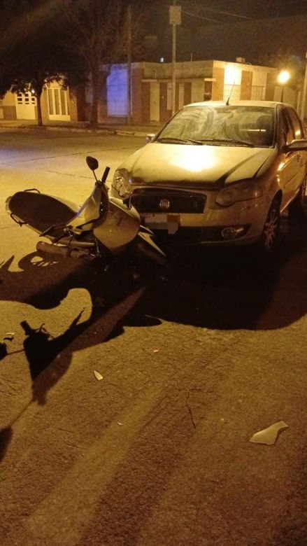 Un joven de 20 años con lesiones graves por un accidente en moto 
