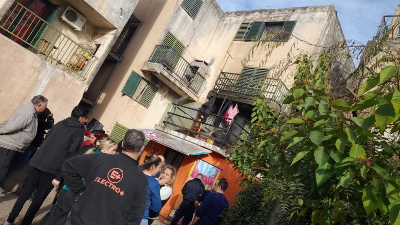 Se prendió fuego una vivienda en barrio Los Olmos y hay heridos