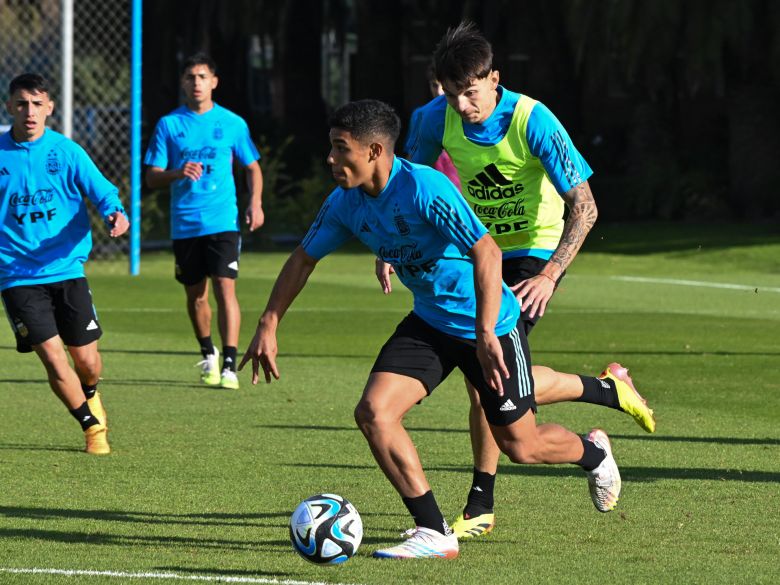 Diego Placente dio la lista de convocados para la Selección Argentina Sub-20