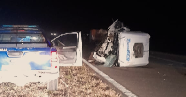 Impactante accidente entre dos camiones en cercanías de Villa María