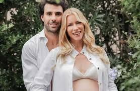 Nicole Neumann mostró el truco para “potenciar” la leche que toma su bebé