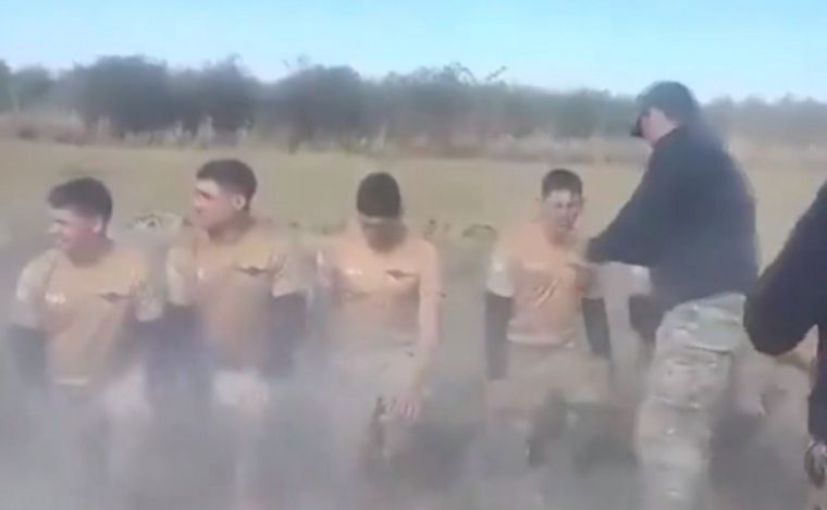 "Tuve quemaduras en toda la cara", contó uno de los paracaidistas afectados