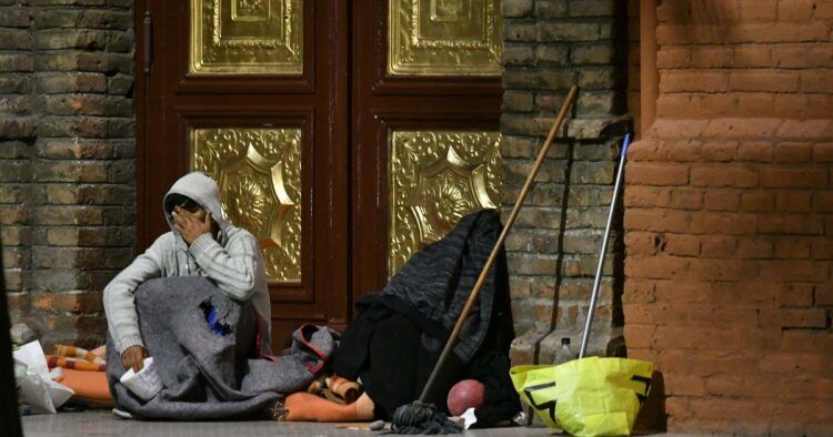 Informe económico: en Argentina la pobreza llegó al 54,6% de la población
