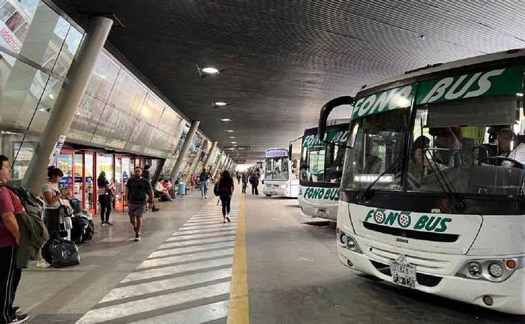 Interurbanos suspenderán el Boleto Educativo Gratuito por falta de pago de la Provincia