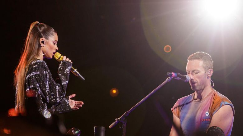 Chris Martin contó por qué invitó a Tini Stoessel para cantar “We Pray”