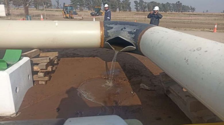 La Carlota: explotó una parte del Gasoducto Norte durante una prueba hidráulica