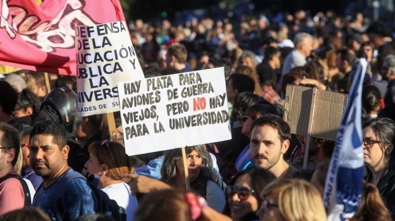 Marcha universitaria: quiénes fueron los dirigentes políticos que asistieron a la convocatoria