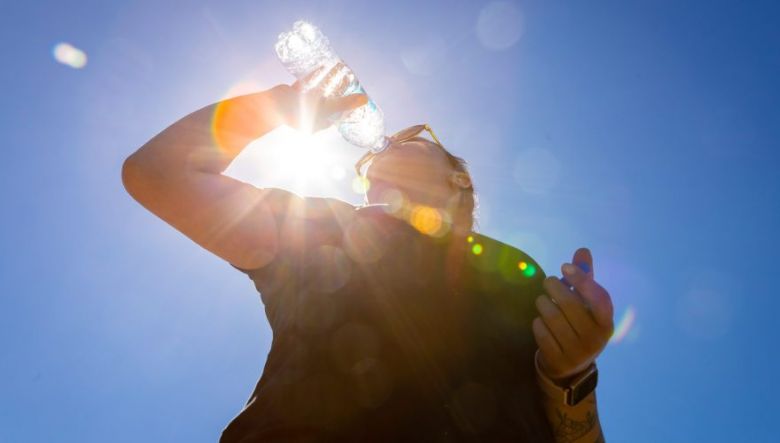 Se viene un verano crítico con calor, sequía, cortes de luz y brotes de dengue