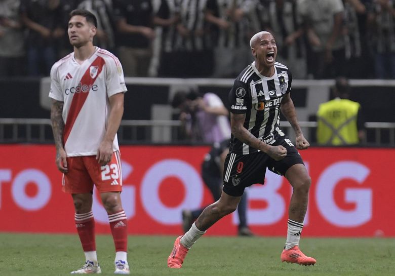 River recibió un golpe duro ante Mineiro y perdió 3 a 0