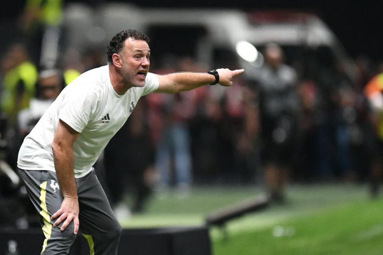 Milito tras la goleada ante River: "marcamos una diferencia que no dice nada"