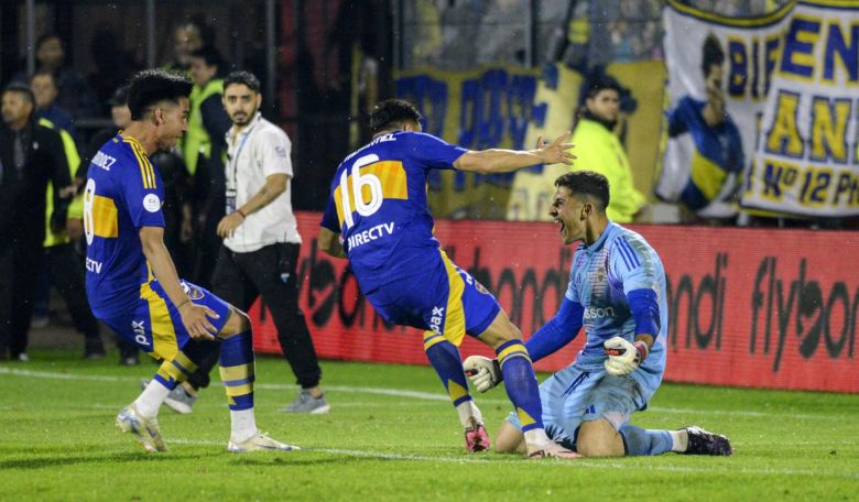 Brey heroico: el arquero tapó cuatro penales y clasificó a Boca a semifinales