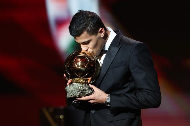 El español Rodri se quedó con el Balón de Oro 2024