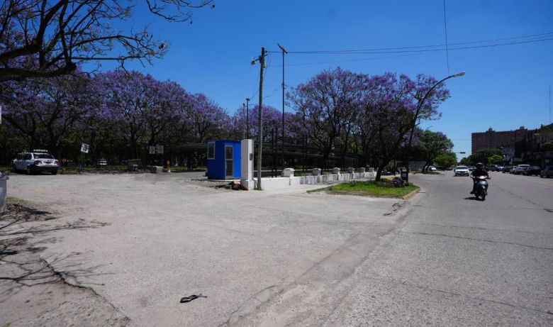 La EMTUPSE puso en funcionamiento una playa de estacionamiento