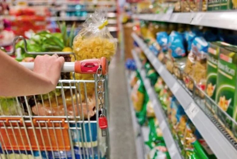 Un relevamiento detectó que el 89% de los hogares cordobeses financió alimentos