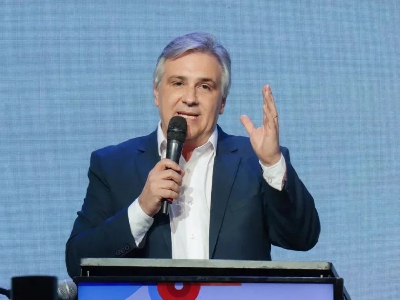 El Gobernador aseguró que Cristina Fernández “atrasa” en el PJ nacional