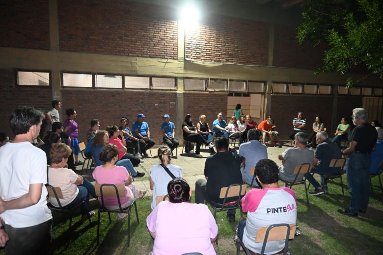 El municipio se reunió con vecinos para tratar asuntos de seguridad