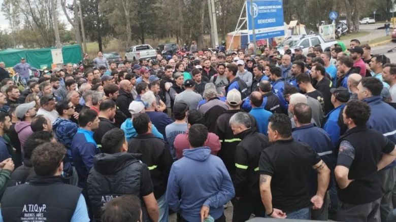 Río Tercero: protesta por los 125 despedidos en la Petroquímica