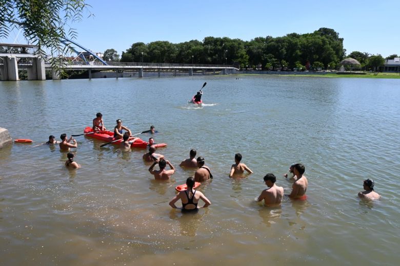 El cuerpo de Guardacostas realiza capacitaciones para la temporada de verano