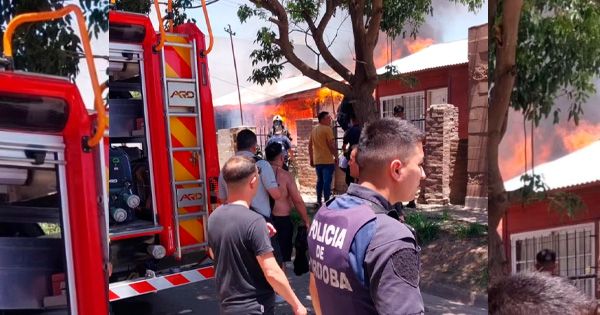 Murió una niña tras un incendio en una vivienda de barrio Bello Horizonte