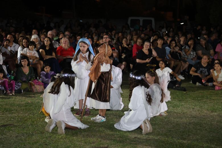 Más de mil personas disfrutaron de la "Navidad Criolla" en la ciudad