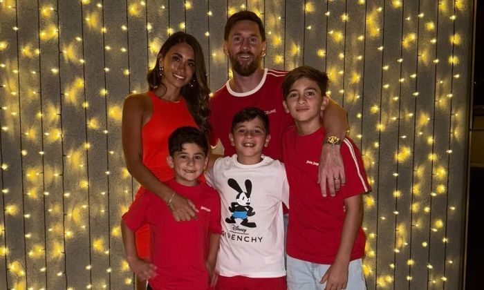 La foto familiar de Lionel Messi y Antonela Roccuzzo en Navidad