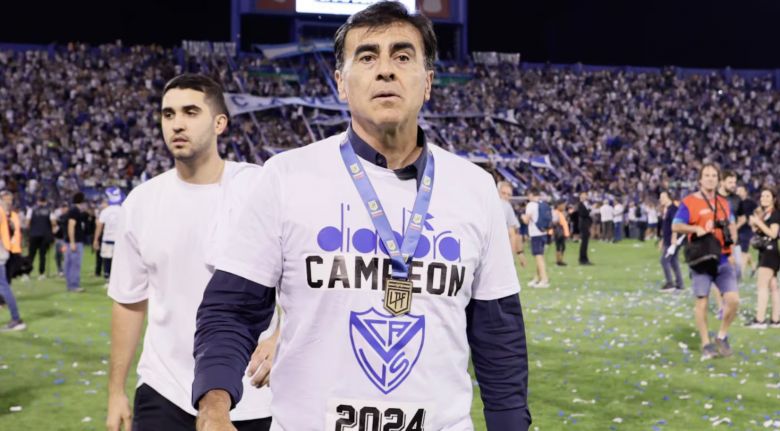 Gustavo Quinteros y explicó su salida de Vélez