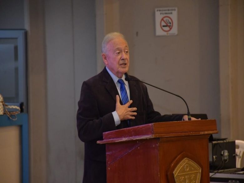 Hugo Pizzi: "Vamos a tener una temporada movida de dengue"