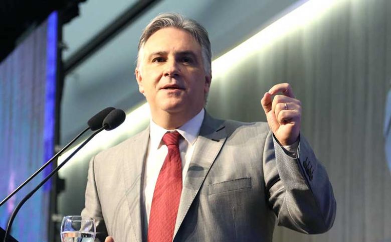 El gobernador Martín Llaryora promulgó la ley de Ficha Limpia