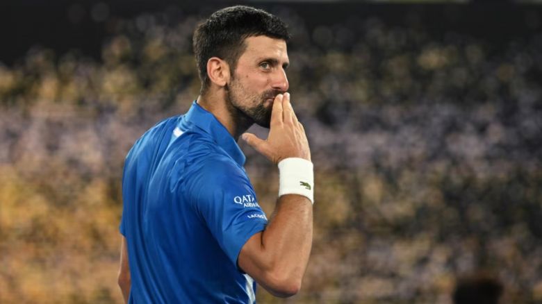 Novak Djokovic agiganta su leyenda: rompió un récord de Roger Federer