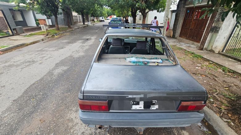Quedó detenido por amenazar de muerte a su madre y dañar una casa