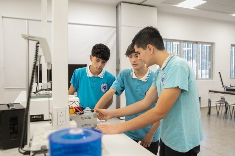 Escuelas secundarias y técnicas de la provincia modificarán sus orientaciones