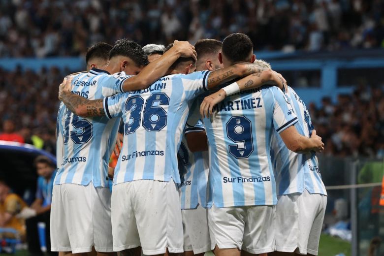 Racing pegó primero en la Recopa y venció 2-0 a Botafogo