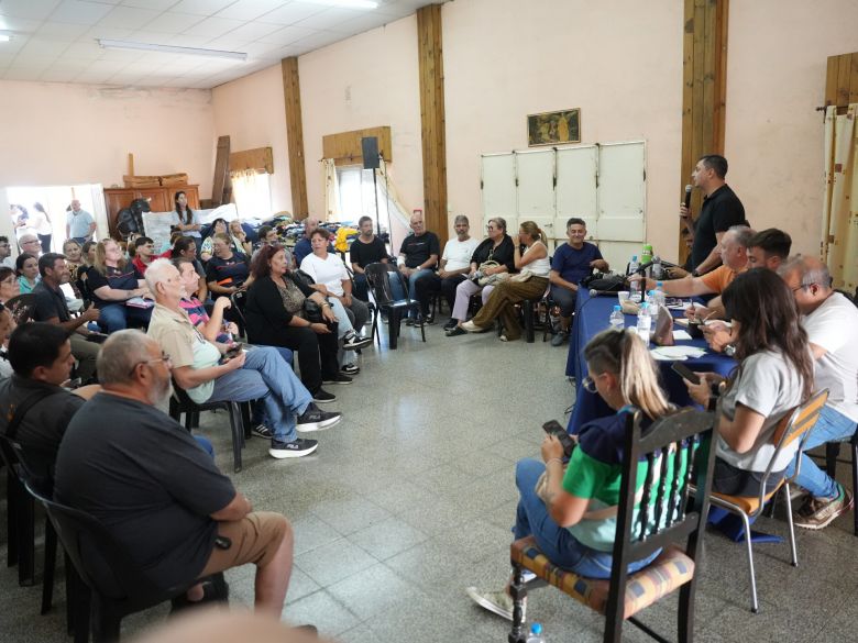 Municipio realizó una jornada integral de trabajo en barrio Roque Sáenz Peña