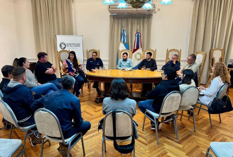 Solares del Norte: municipio recibió a vecinos para planificar acciones conjuntas