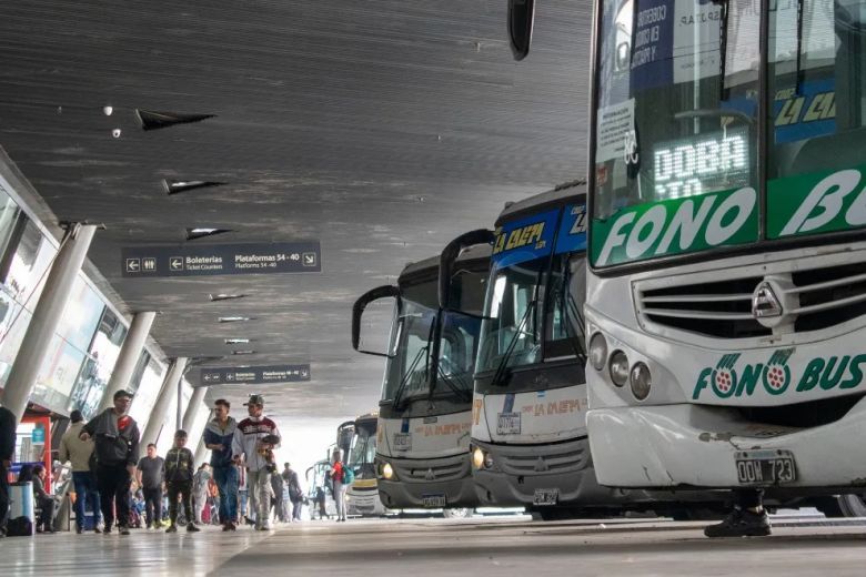 Con una suba del 3,5%, este viernes aumenta el boleto del transporte interurbano