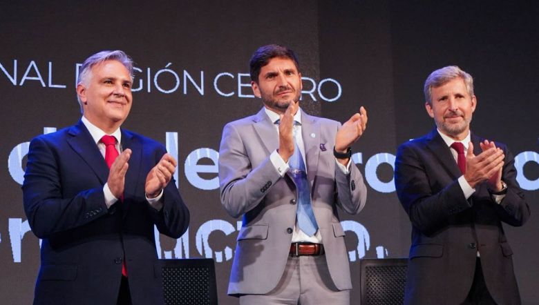 Llaryora cuestionó a Milei por recorte en obras y falta de política industrial