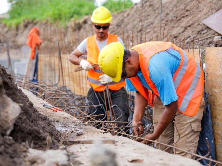 La obra del desagüe en barrio Las Playas se encuentra en un 97% de avance
