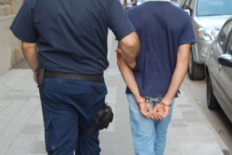 Dos menores de edad detenidos al intentar robar una concesionaria local 