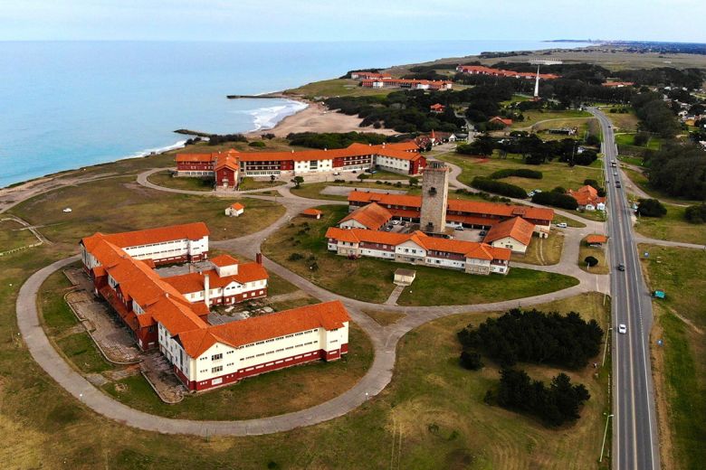Nación se desprende de los hoteles de Chapadmalal y Embalse