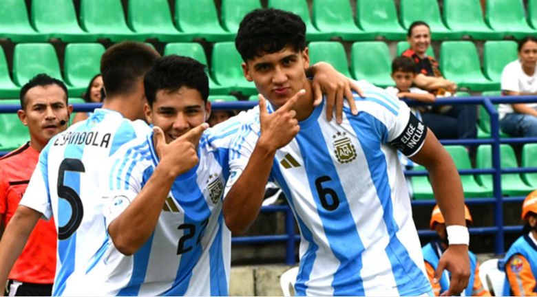 La Sub 17 goleó 3-0 a Bolivia y clasificó al Mundial de Qatar