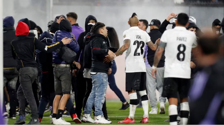 Incidentes, represión y escándalo en la Copa Libertadores