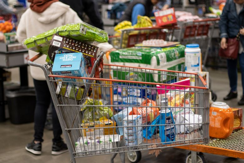 Alimentos, enseñanza y vivienda, los rubros que más subieron