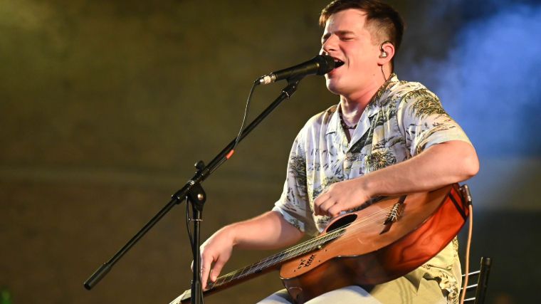 Nahuel Pennisi presentará la Misa Criolla este domingo en la Iglesia Catedral