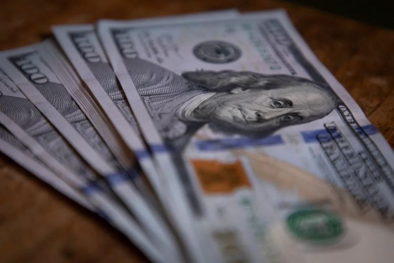 El Banco Central siguió sin intervenir y el dólar minorista cerró a $1.125