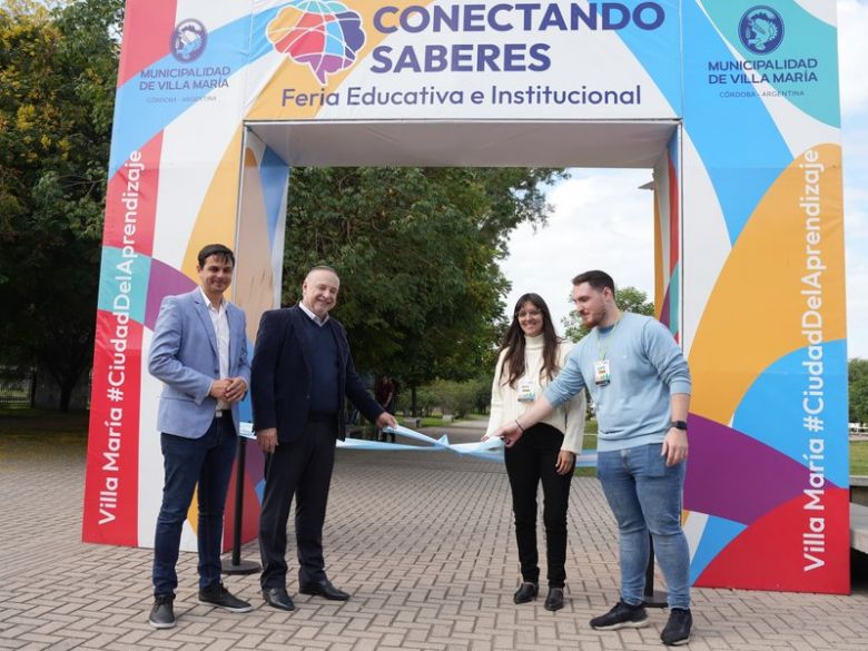Se inauguró la Feria Educativa e Institucional “Conectando Saberes 2025”