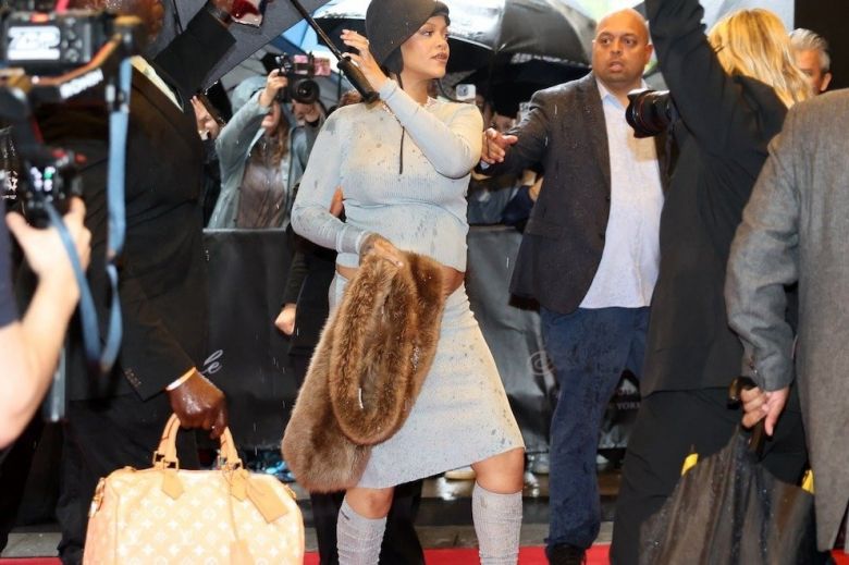 Rihanna está embarazada de su tercer hijo y así lo reveló