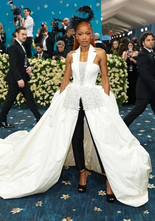 Las celebridades que brillaron en la Met Gala 2025