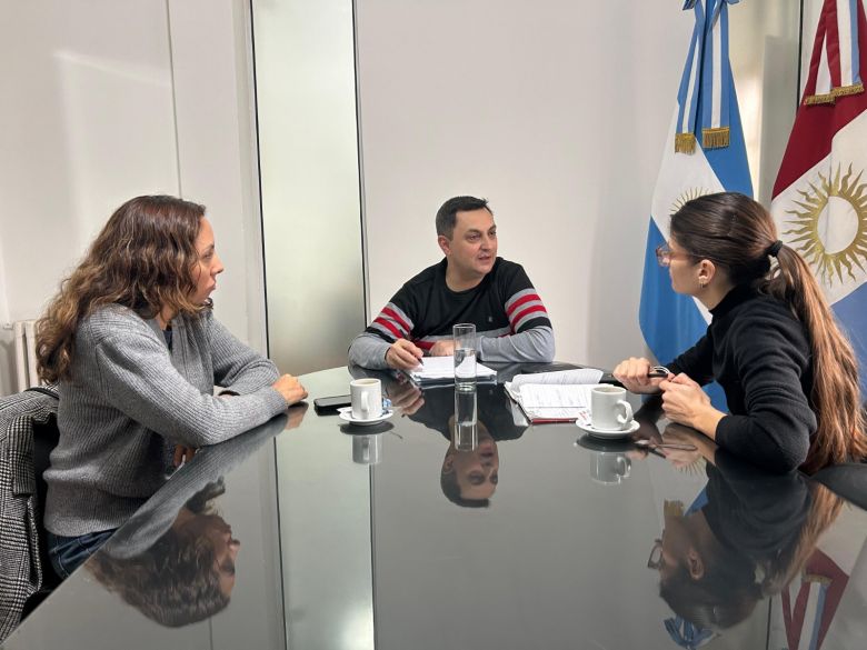 ​​Municipalidad y la Escuela de Bellas Artes profundizan su colaboración cultural
