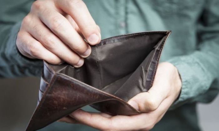 La mitad de los argentinos reconoce que su economía personal empeoró en los últimos meses