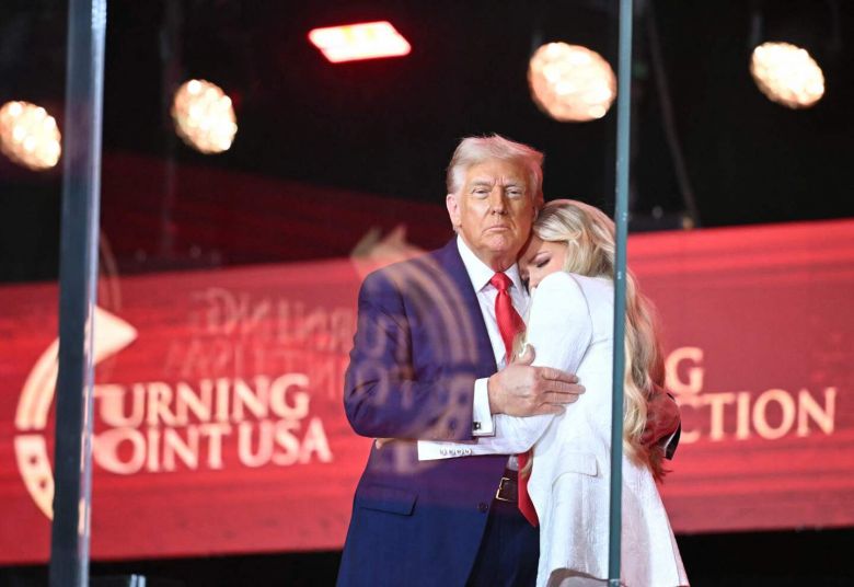 Trump en homenaje a Charlie Kirk: fue uno de "los más grandes patriotas" de Estados Unidos